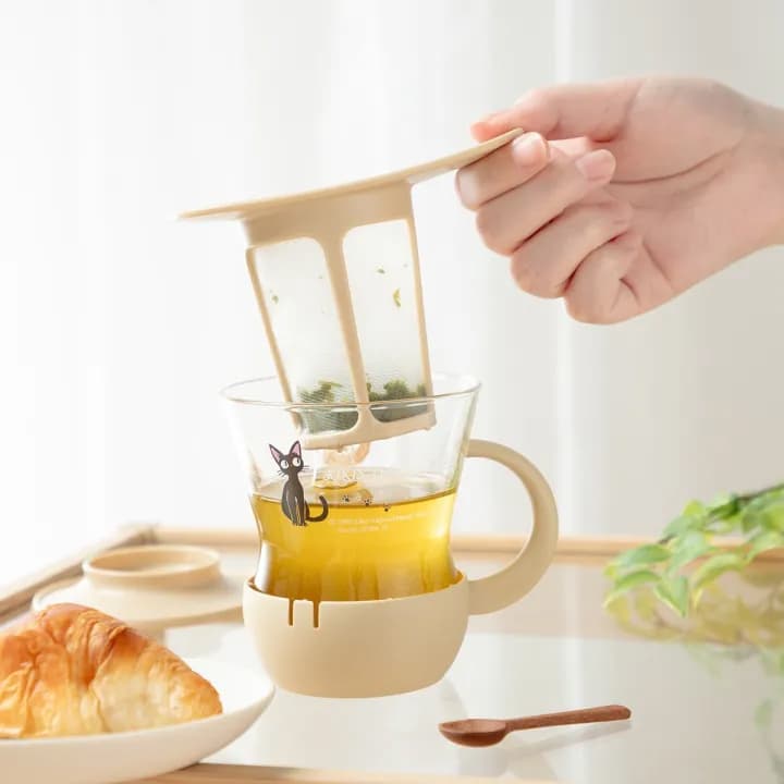 Kiki’s Delivery Service Teacup w/ Infuser