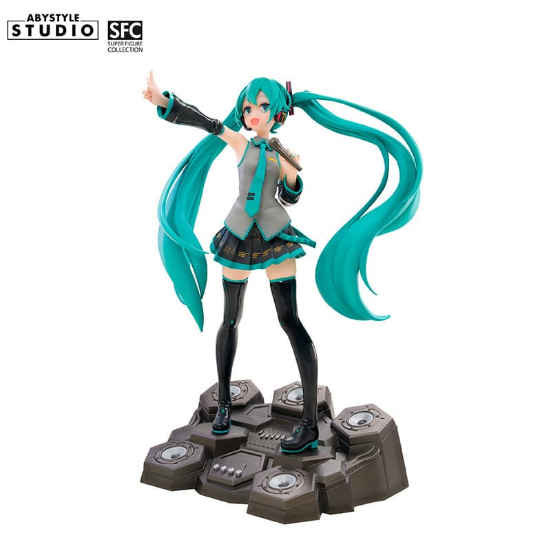 Hatsune Miku Stage PVC Figurine 18 cm