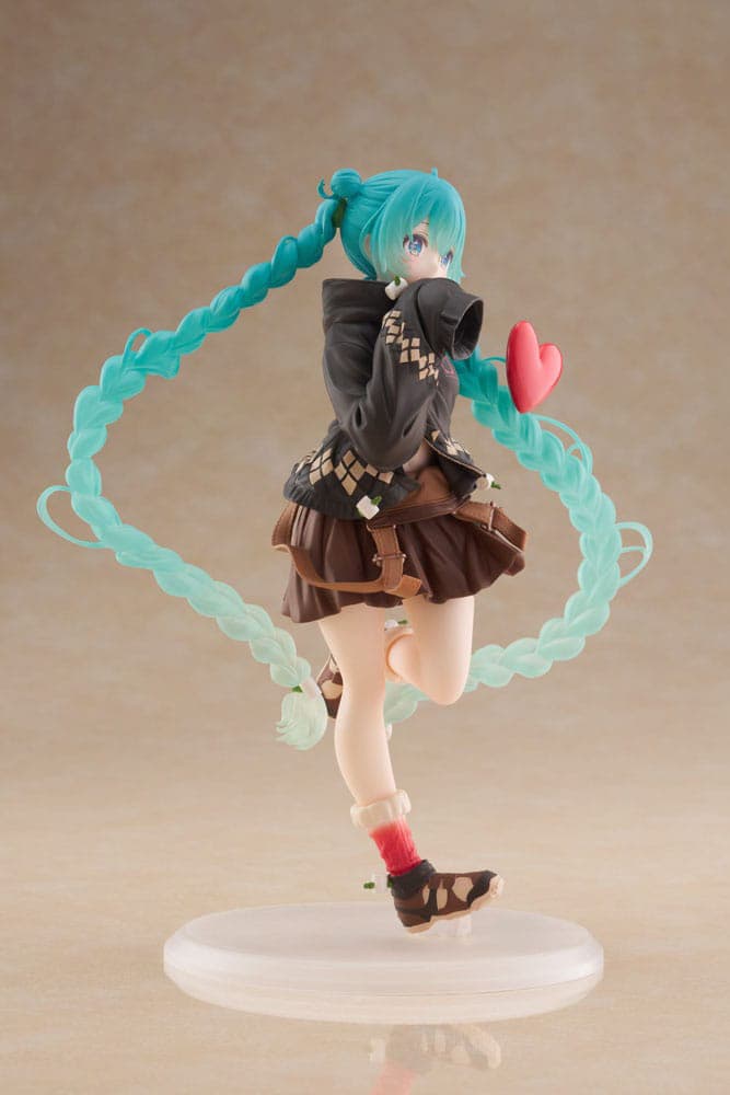 Hatsune Miku Outdoor Spring Fashion Ver. PVC Statue 18 cm