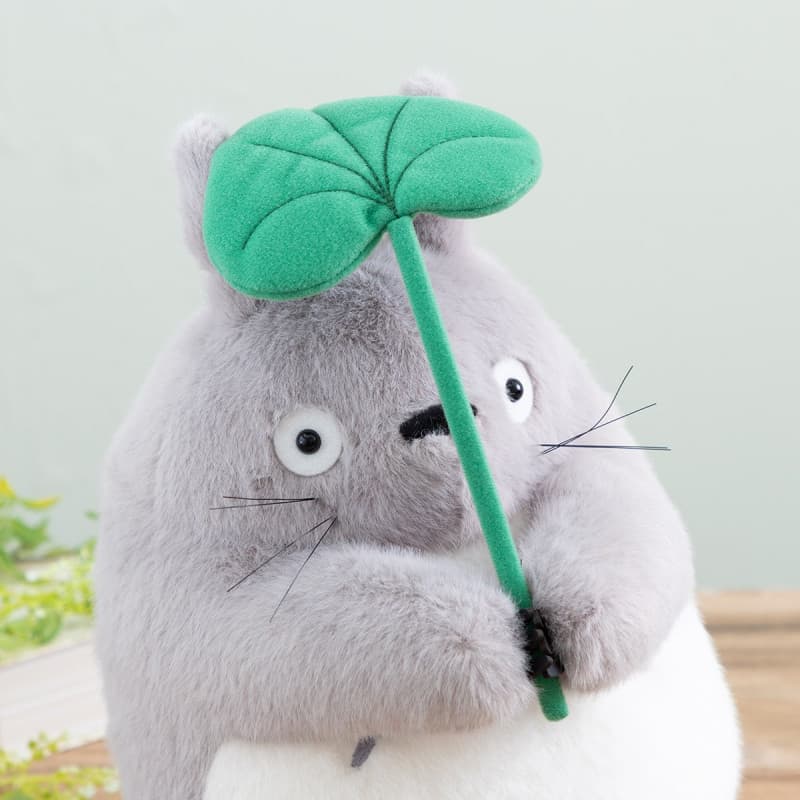 Big Totoro Dondoko Dance Plush 30 cm