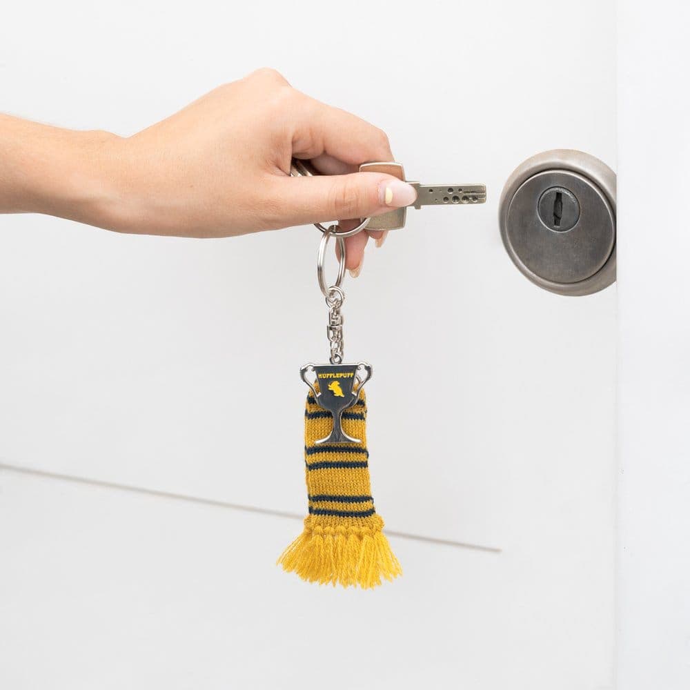 Hufflepuff Scarf Keychain 15 cm