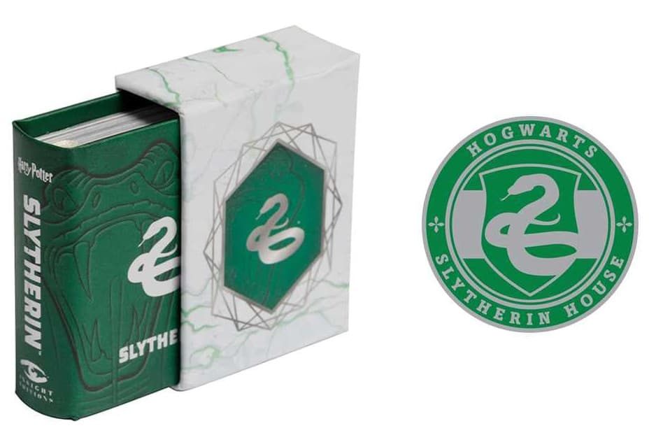Harry Potter: Slytherin Tiny Book and Pin Set