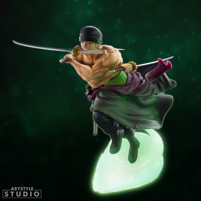 Zoro PVC Figurine 18 cm