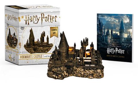 Kit: Harry Potter - Hogwarts Castle and Sticker Book
