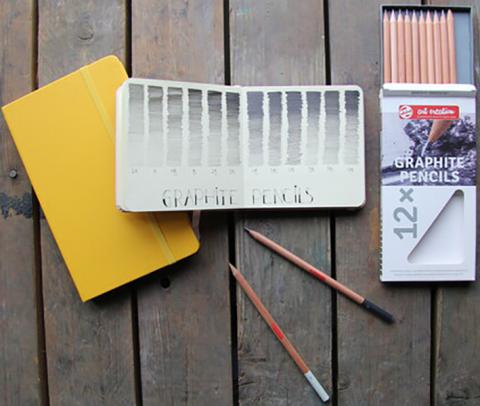 Sketchbook Golden Yellow 9 x 14 cm Sketchbook Golden Yellow 9 x 14 cm