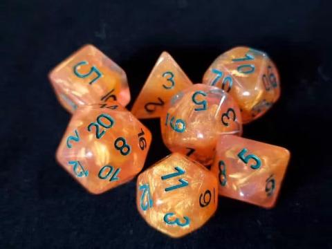 Wild berry tea set of 7 dice