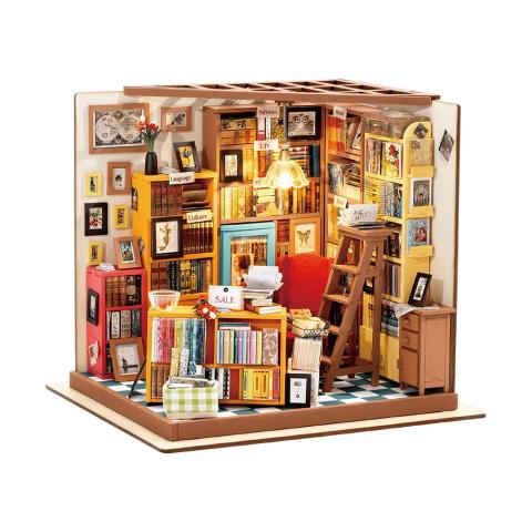 Sam's Study Library (Miniature/Book Nook)