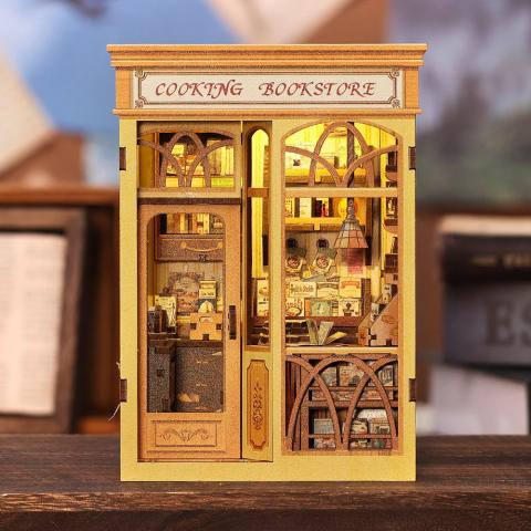 Gallery Bookstore (Book Nook)