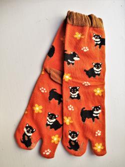 Socks Two-toe Tabi Kuroshiba (Black Dog)
