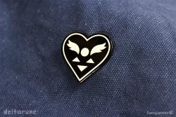 Darkheart -Glow in the Dark- Pin